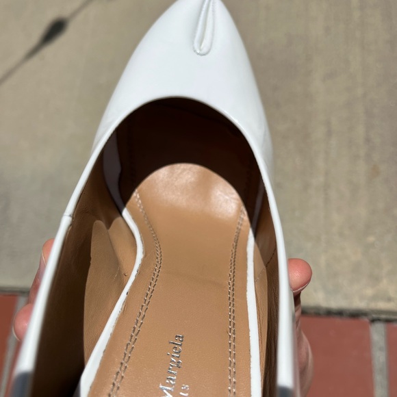 Maison Martin Margiela Women's White Leather Pumps - Picture 9 of 16